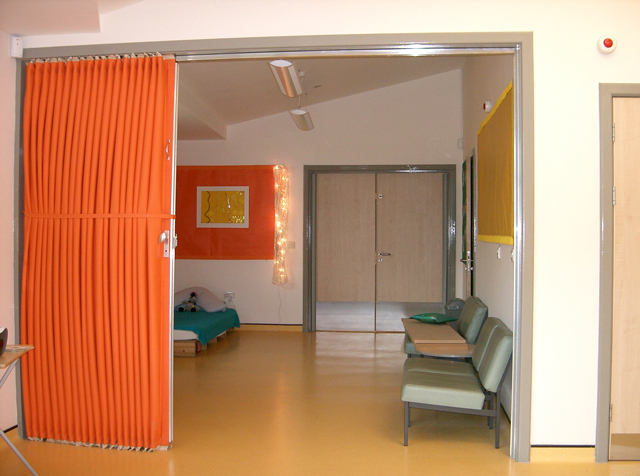 Concertina vinyl partition orange